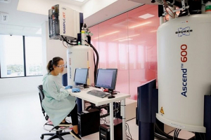 Photo of an NMR spectrometer in the ANPC Molecular Phenomics NMR Lab