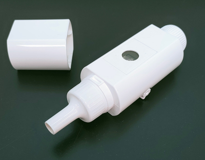 A SERS-based breathalyser can distinguish volatile organic compounds in the breath of COVID-positive people in less than 5 minutes. Credit: Shi Xuan Leong and Yong Xiang Leong, Nanyang Technological University